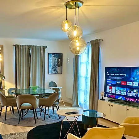 Apartment Place De Toscane - 4min Disneyland-paris Serris